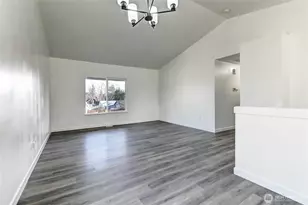 8823 18th Ave E, Tacoma, WA 98445 - Photo 4