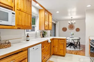 9109 221st St SW, Edmonds, WA 98026 - Photo 12