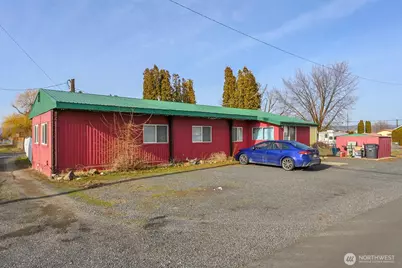 211 N 2nd Street, Coulee City, WA 99115 - Photo 2