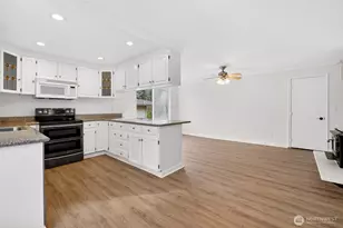 531 221st St SW, Bothell, WA 98021 - Photo 12