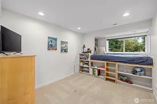 842 W Lake Sammamish Pkwy SE, Bellevue, WA 98008 - Photo 24