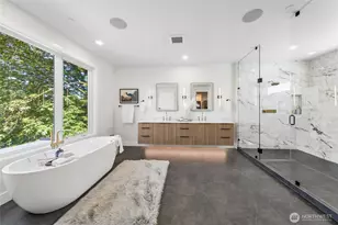 10204 NE 43rd St, Kirkland, WA 98033 - Photo 24