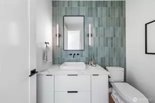 10204 NE 43rd St, Kirkland, WA 98033 - Photo 18