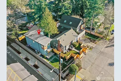 12834 Ashworth Avenue N, Seattle, WA 98133 - Photo 34