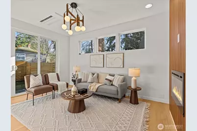 12834 Ashworth Avenue N, Seattle, WA 98133 - Photo 14