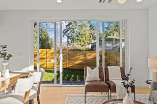 12834 Ashworth Ave N, Seattle, WA 98133 - Photo 16