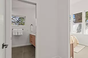 12834 Ashworth Ave N, Seattle, WA 98133 - Photo 22