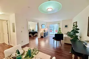 300 High School Rd NE, Bainbridge Island, WA 98110 - Photo 8