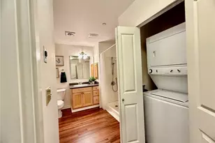 300 High School Rd NE, Bainbridge Island, WA 98110 - Photo 16