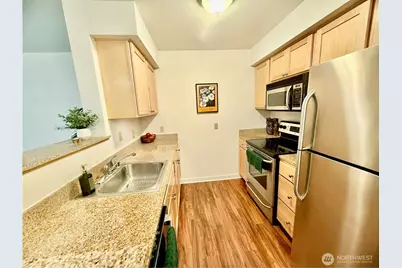 300 High School Road NE #203, Bainbridge Island, WA 98110 - Photo 4