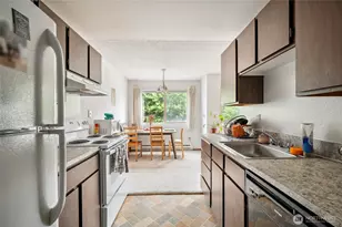 1423 NW 60th St, Seattle, WA 98107 - Photo 8