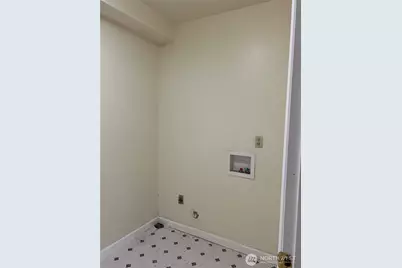 2008 Shattuck Avenue S, Renton, WA 98055 - Photo 12