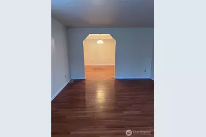 2008 Shattuck Avenue S, Renton, WA 98055 - Photo 8