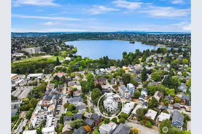 7439 Latona Avenue NE, Seattle, WA 98115 - Photo 4