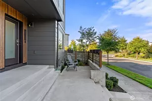 32730 Hemlock Ave SE, Black Diamond, WA 98010 - Photo 2