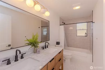 242 SW 186th Street, Normandy Park, WA 98166 - Photo 14