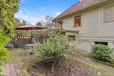 2310 N 65th Street, Seattle, WA 98103 - Photo 22