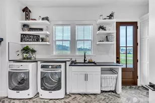 370 Tulip Ln, Woodland, WA 98674 - Photo 20