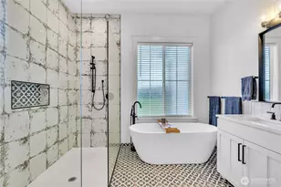 370 Tulip Ln, Woodland, WA 98674 - Photo 26