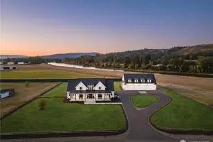 370 Tulip Ln, Woodland, WA 98674 - Photo 1