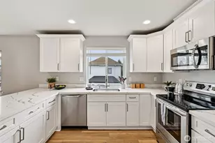 1722 S Cushman Ave, Tacoma, WA 98405 - Photo 10