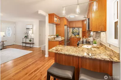 16042 Lake Hills Boulevard, Bellevue, WA 98008 - Photo 6