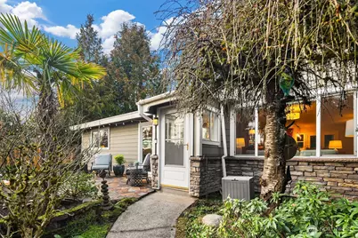 16042 Lake Hills Boulevard, Bellevue, WA 98008 - Photo 1