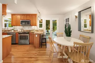 16042 Lake Hills Blvd, Bellevue, WA 98008 - Photo 10