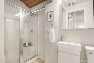 16042 Lake Hills Blvd, Bellevue, WA 98008 - Photo 12