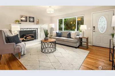 16042 Lake Hills Boulevard, Bellevue, WA 98008 - Photo 4