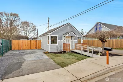 311 Alder Avenue, Marysville, WA 98270 - Photo 2