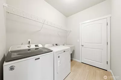 4712 W Coyote St W, Moses Lake, WA 98837 - Photo 16