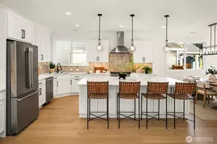 805 Hoquiam Ave NE, Renton, WA 98059 - Photo 2