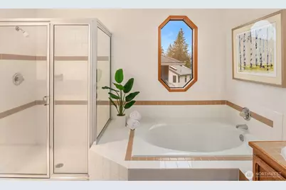 22116 NE 10th Place, Sammamish, WA 98074 - Photo 22