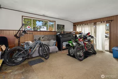 15928 56th Avenue W, Edmonds, WA 98026 - Photo 14