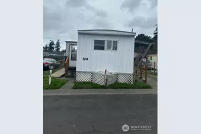 700 NW Crosby Avenue #106, Oak Harbor, WA 98277 - Photo 2