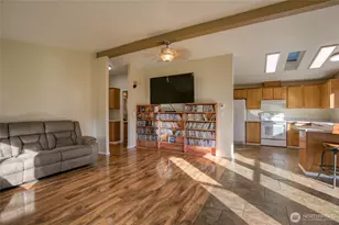 4687 Wishkah Rd, Aberdeen, WA 98520 - Photo 2