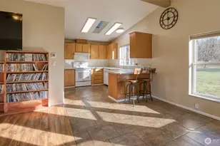 4687 Wishkah Rd, Aberdeen, WA 98520 - Photo 6