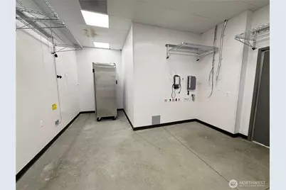 2021 Freeway Drive, Mount Vernon, WA 98273 - Photo 10