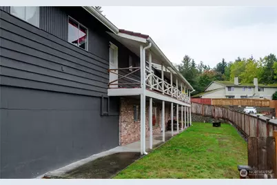 710 Roe Street, Steilacoom, WA 98388 - Photo 4