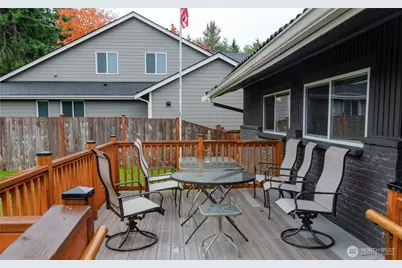 710 Roe Street, Steilacoom, WA 98388 - Photo 2