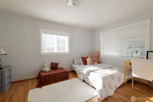 710 Roe St, Steilacoom, WA 98388 - Photo 14