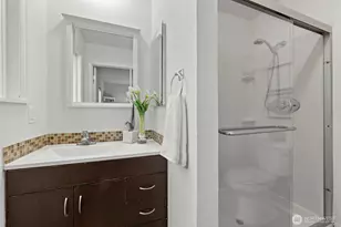 14341 109th Ave NE, Kirkland, WA 98034 - Photo 16