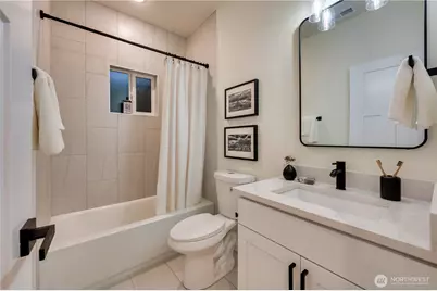 15804 Maplewild Avenue SW, Burien, WA 98166 - Photo 24
