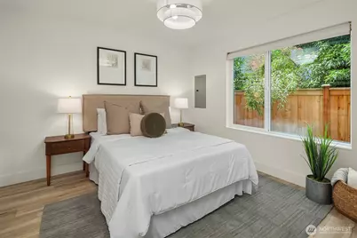 2113 6th Ave W #B, Seattle, WA 98119 - Photo 20