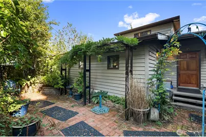 7411 Hermosa Beach Road, Tulalip, WA 98271 - Photo 2