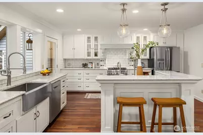 14440 Sunrise Drive NE, Bainbridge Island, WA 98110 - Photo 10