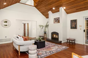 14440 Sunrise Drive NE, Bainbridge Island, WA 98110 - Photo 8