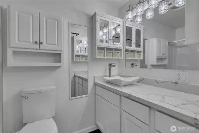 21925 7th Avenue S #A103, Des Moines, WA 98198 - Photo 26