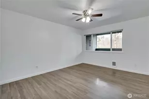 21925 7th Ave S, Des Moines, WA 98198 - Photo 22